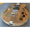 Guitarra de Jazz de madera reciclada