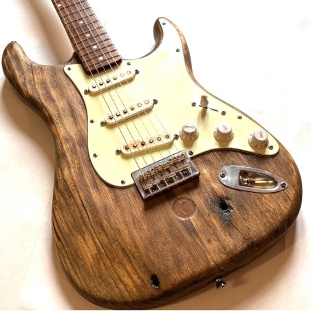 Irish Roots Ha' Penny Bridge Stratocaster