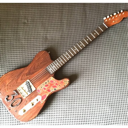 Prestige 30th Anniversary Pine Esquire Master Built