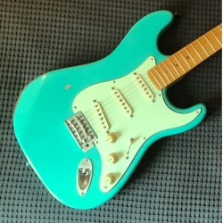 Stratocaster 64 Custom Shop Relic Seafoam Green
