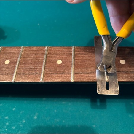 Conversión de mástil de bajo a fretless